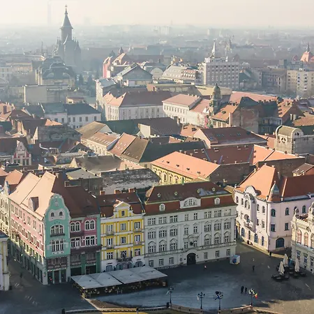 The Chic One, Unirii Square View *