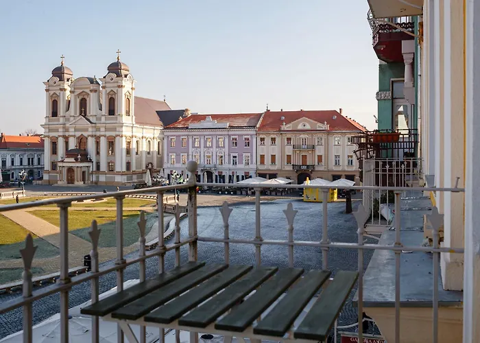 The Chic One, Unirii Square View *