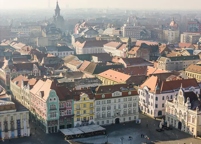 The Chic One, Unirii Square View *