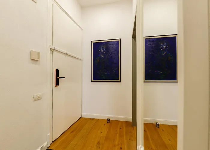 The Chic One, Unirii Square View Apartament *