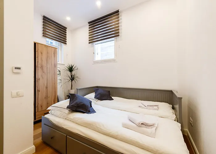 Apartament The Chic One, Unirii Square View *