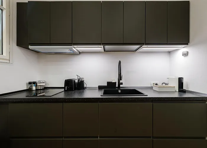 The Chic One, Unirii Square View *