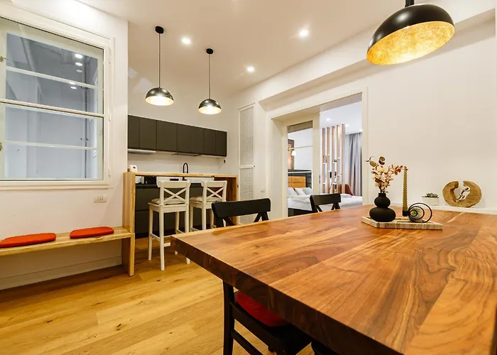 The Chic One, Unirii Square View Timisoara